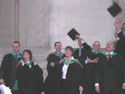 grad3_20031104.JPG (42991 bytes)